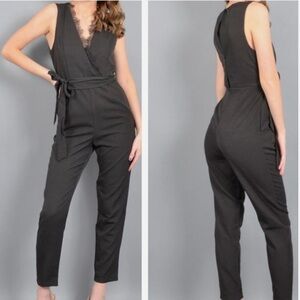 DO+BE Womens Lace Wrap V-neck Jumpsuit
Sz Small NWT Evening Party Minimalist